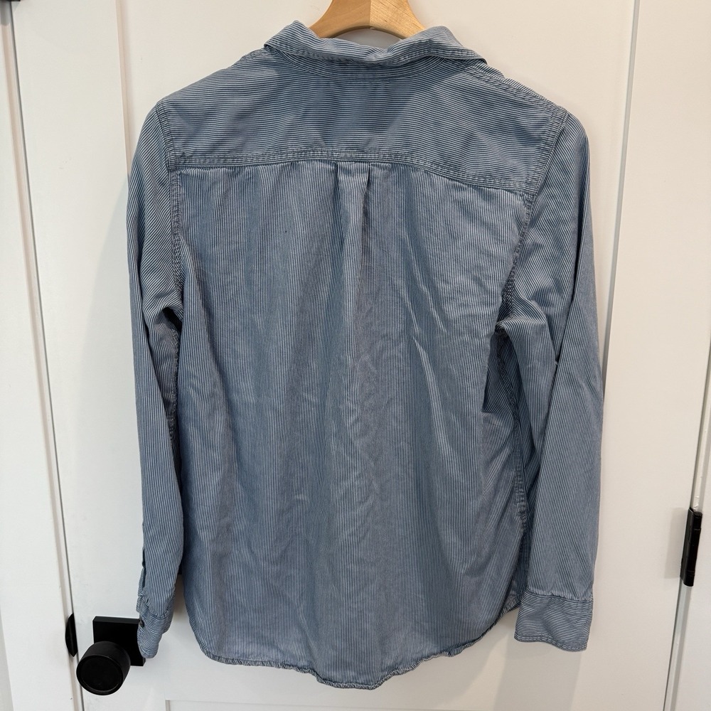 Chaps Long Sleeve Blue And White Stripe Women's Shirt Size Large - Picture 4 of 8